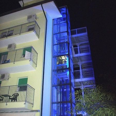 Hotel Da Giovanna Lignano Sabbiadoro Extérieur photo